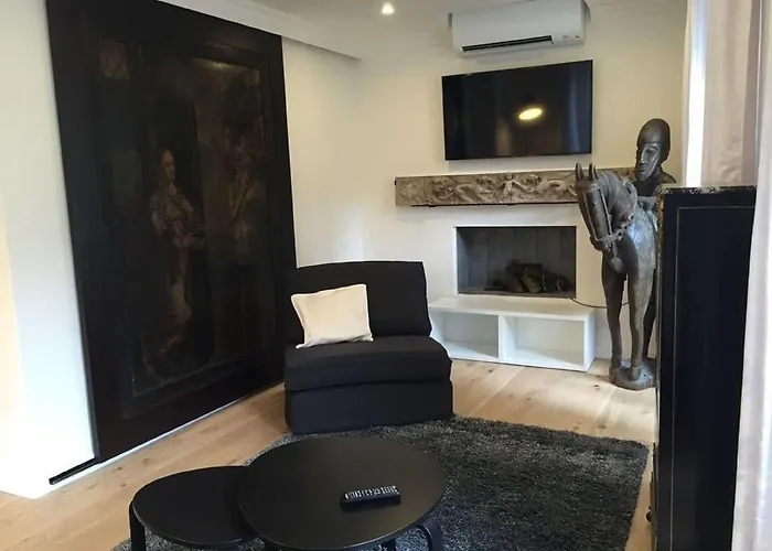 Bellechasse Apartment Paris